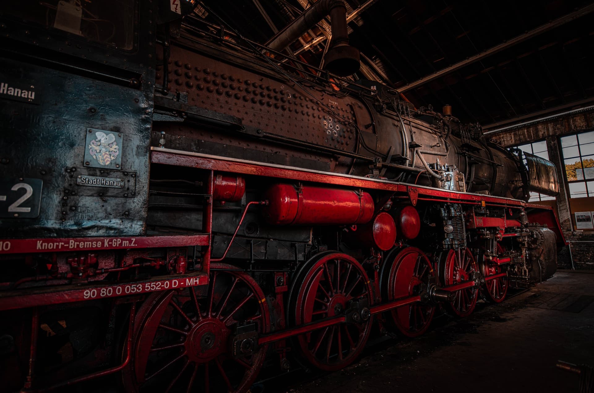 Writing Steampunk - Photo by cmophoto.net on Unsplash